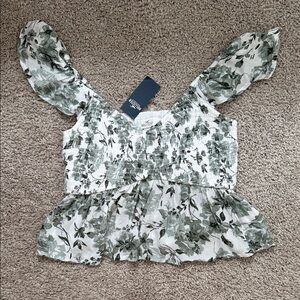 Hollister Green and White Floral Blouse